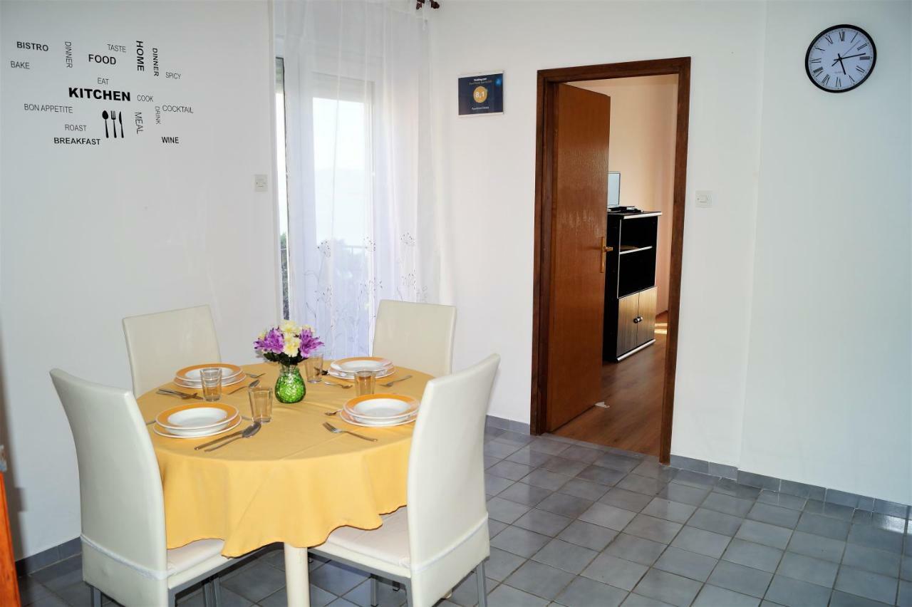 Apartment Nataly Драмаль Екстер'єр фото